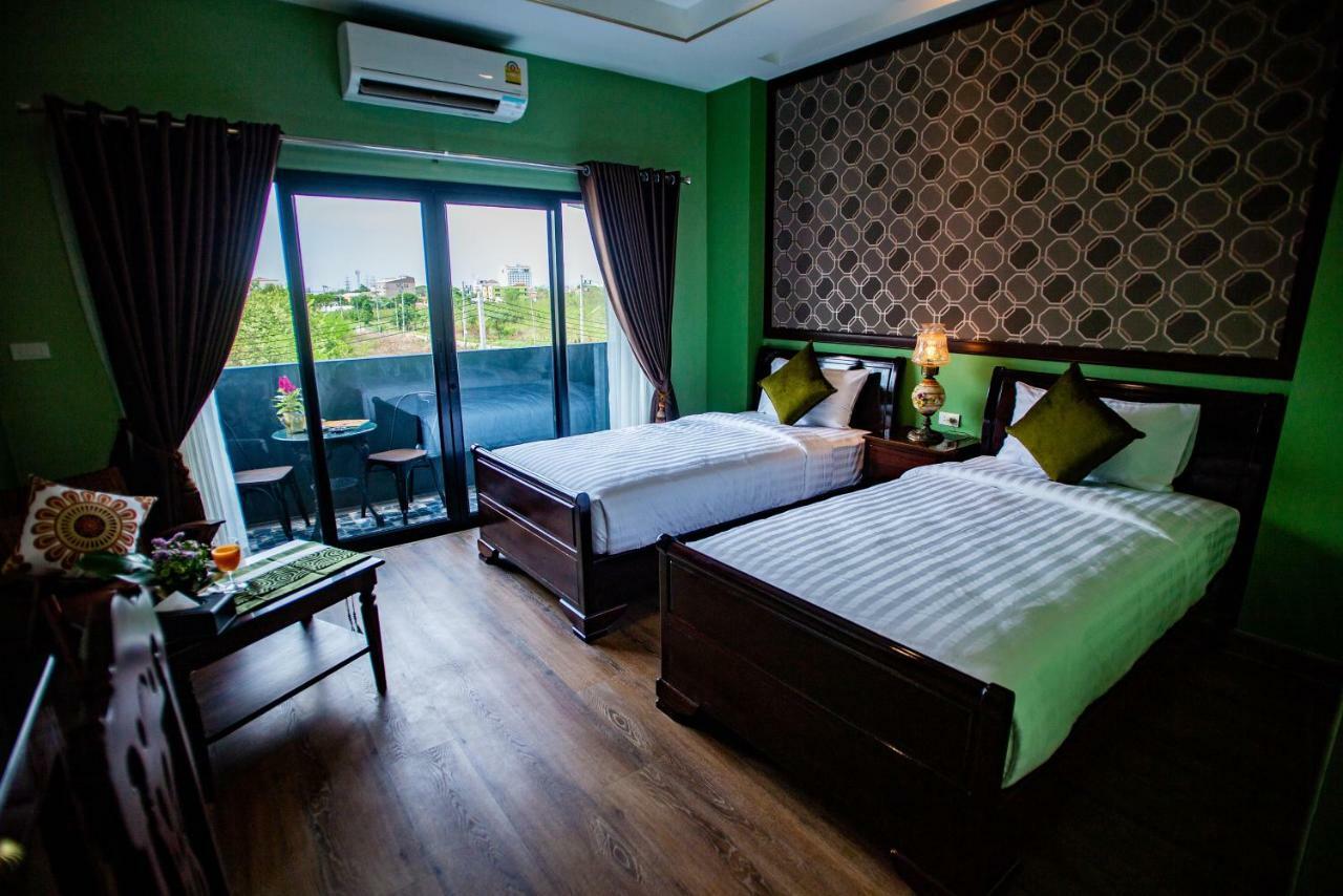 Chunlee Grand Korat Hotell Nakhonratchasima Exteriör bild
