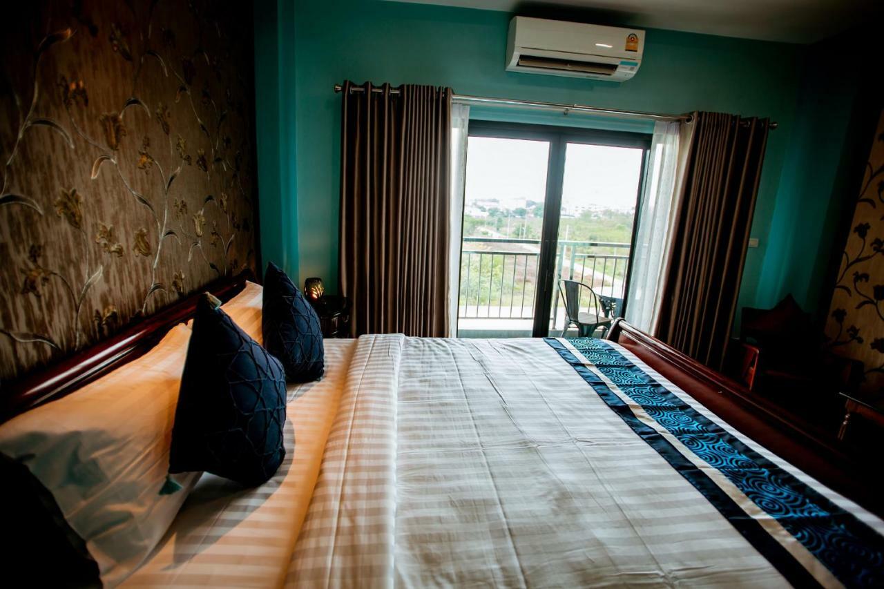 Chunlee Grand Korat Hotell Nakhonratchasima Exteriör bild