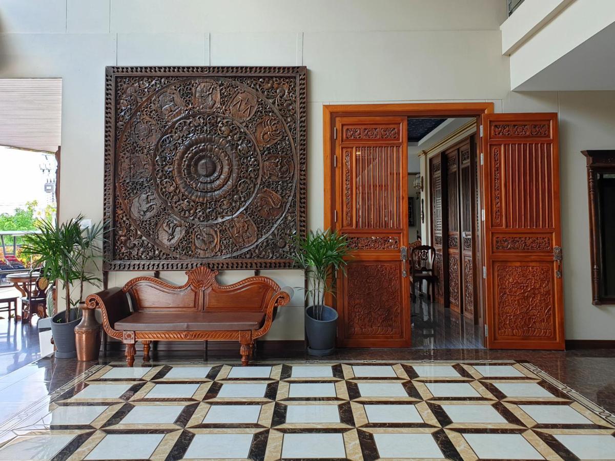 Chunlee Grand Korat Hotell Nakhonratchasima Exteriör bild